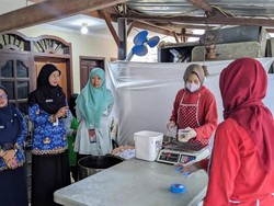 Kadinkes Depok Cek Dapur Vendor Usai Menu Stunting Disorot Netizen