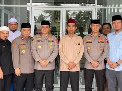 Silaturahmi dengan Satgas NCS Polri, UAS Serukan Persatuan & Pemilu Damai