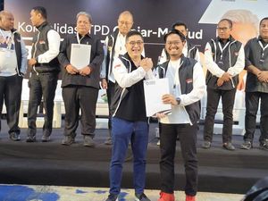 Dokter Udin Terima SK Ketua TKD Ganjar-Mahfud Sulsel, Godok Strategi Menang