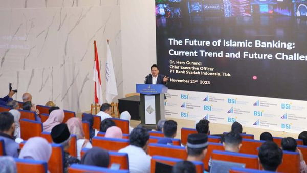 Mahasiswa UIII Depok Belajar Literasi Keuangan Syariah