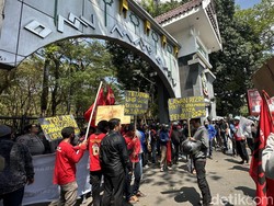 Buruh Ancam Mogok Kerja Jika UMP Sulsel 2024 di Bawah 7,4%