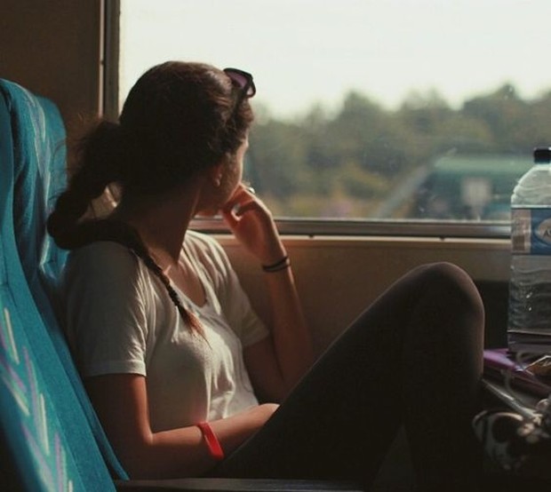 Memilih Tempat Duduk Dekat Jendela/Foto: id.pinterest.com