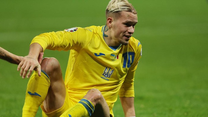 Soccer Football - Euro 2024 Qualifier - Group C - Ukraine v Italy - BayArena, Leverkusen, Germany - November 20, 2023 Ukraines Mykhailo Mudryk REUTERS/Thilo Schmuelgen