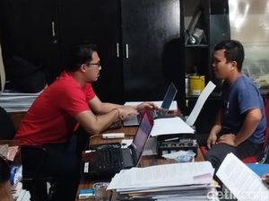 Polisi Periksa Kejiwaan Pelaku Teror Sopir Perempuan di Tasikmalaya Polisi Periksa Kejiwaan Pelaku Teror Sopir Perempuan di Tasikmalaya