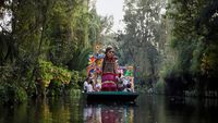 Potret Little Amal Susuri Kanal di Meksiko Bawa Pesan Kemanusiaan