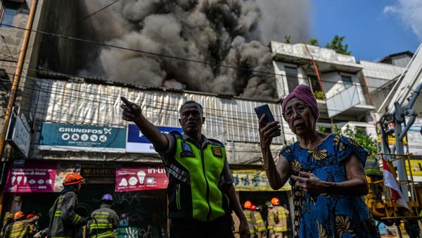 Ruko Elektronik di Bandung Kebakaran, Begini Kondisinya