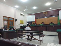 Sopir Truk Tangki Tabrak 15 Penonton Karnaval di Pacet Divonis 10 Bulan Bui