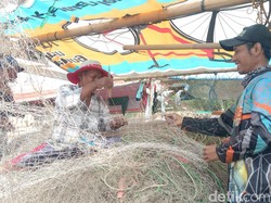 Perjuangan Tarudin Arungi Lautan Meski Tanpa Jaminan Kerja