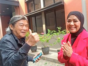 Betharia Sonata Berjuang Pulih Usai Alami Stroke Betharia Sonata Berjuang Pulih Usai Alami Stroke