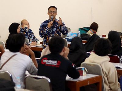 Antusias Mahasiswa Poltek Medan Belajar Industri Solusi Tata Udara