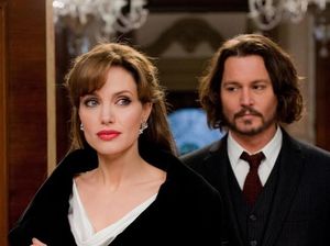 Sinopsis Film The Tourist: Jebakan Sang Penipu Berakhir Jadi Cinta