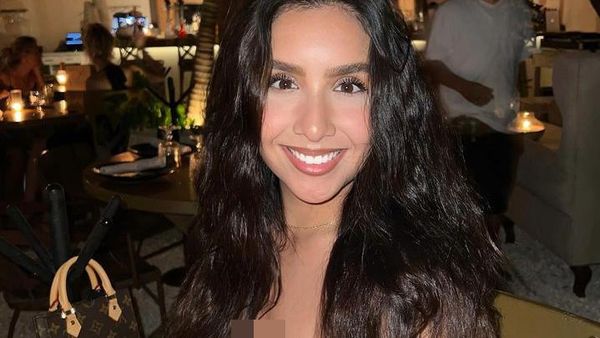 Potret Pemain Bola yang Nganggur Tanpa Klub, Pilih Jadi Model Seksi