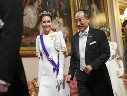 Gaya Kate Middleton Sambut Presiden Korsel Ukir Sejarah, Pakai Tiara Langka