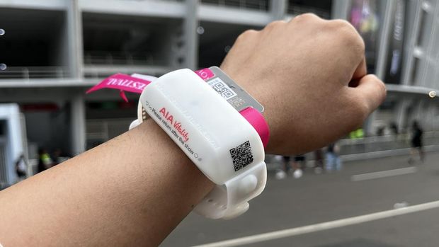 Isu Presentase Pengembalian Gelang Coldplay di Indonesia Hanya 50%, Ini ...