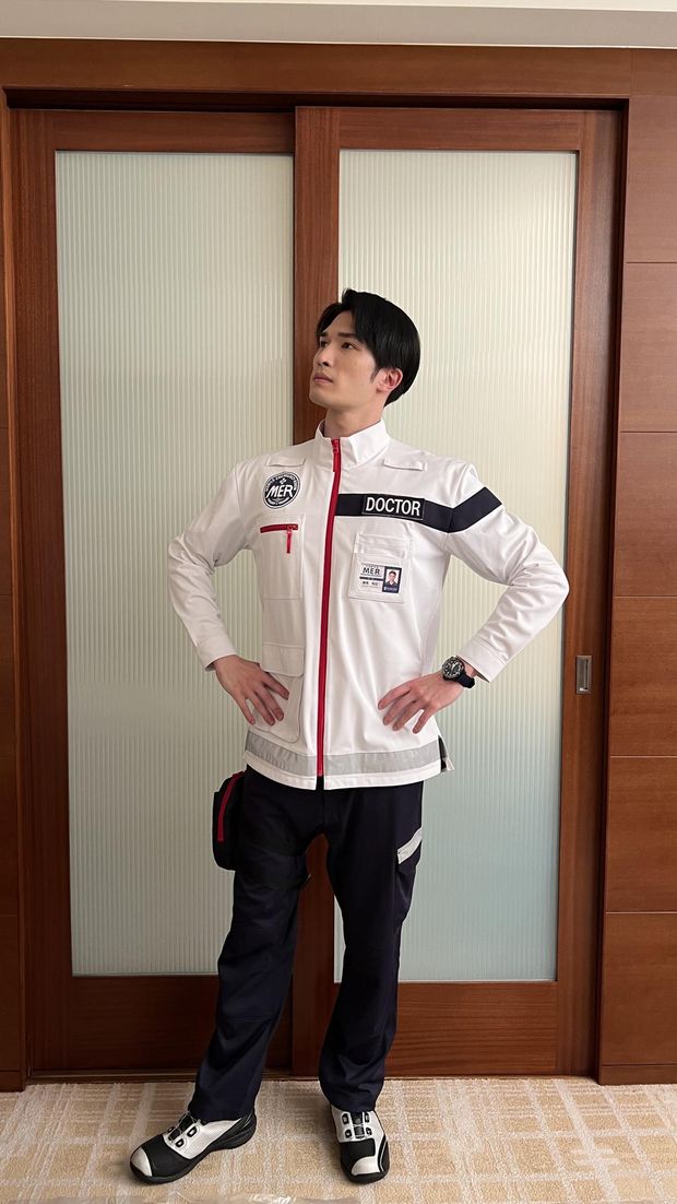 Jesse SixTONES membintangi film Tokyo MER (2023).