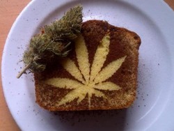 Koki Ini Dituntut Rekan Kerja Karena Sengaja Sajikan Kue Ganja