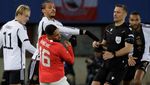 Potret Sane Geram, Muka Lawan Dihantam