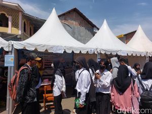 Serba-serbi Pencari Kerja di Cirebon, Rutin Berburu Job Fair Serba-serbi Pencari Kerja di Cirebon, Rutin Berburu Job Fair