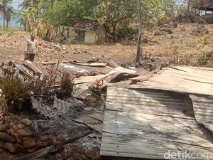 Dua Rumah Warga di Lembata Diduga Dibakar OTK