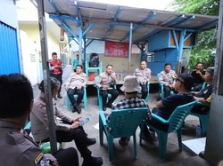 Polres Jaksel-Polsek Mampang Cek Pos Satkamling Tegal Parang, Apresiasi Warga