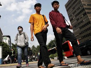 Video: UMP Naik 6,5% di Semua Provinsi, Cek UMP Daerahmu di Sini! Video: UMP Naik 6,5% di Semua Provinsi, Cek UMP Daerahmu di Sini!