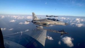 Potret Latihan Gabungan Pesawat Tempur Filipina-AS di Laut China Selatan