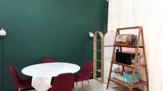 Rumah Arumi Bachsin dan Emil Dardak