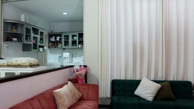 Rumah Arumi Bachsin dan Emil Dardak
