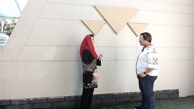 Rumah Arumi Bachsin dan Emil Dardak
