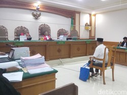 Eks Dirut CV Aneka Ilmu Bantah Beri Gratifikasi Eks Kajari Buleleng