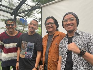 Terlatih Patah Hati Dibikin Versi Akustik oleh The Rain Terlatih Patah Hati Dibikin Versi Akustik oleh The Rain