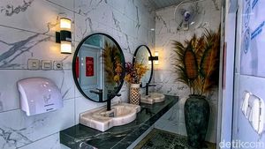 Wujud Toilet Mewah di SPBU Sukabumi