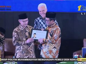 Ganjar-Mahfud Diangkat Jadi Anggota Kehormatan Muhammadiyah, Ini Maknanya