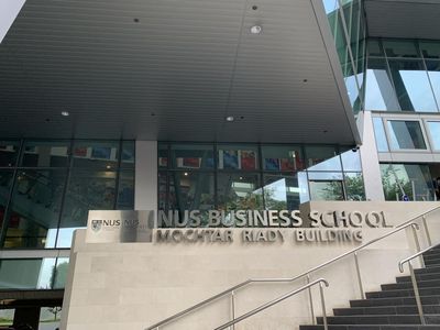 Potret Mahasiswa RI di NUS Singapura: Raih Beasiswa hingga Dirikan Bisnis