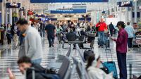 Jutaan Orang Padati Bandara di AS Saat Musim Libur Thanksgiving