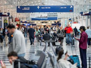 Amerika Serikat Naikkan 20 Persen Biaya Masuk Traveler Amerika Serikat Naikkan 20 Persen Biaya Masuk Traveler