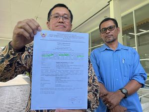 Proyek Alun-alun Kota Kediri Bermasalah, Kontraktor Datangi Kantor PUPR Proyek Alun-alun Kota Kediri Bermasalah, Kontraktor Datangi Kantor PUPR