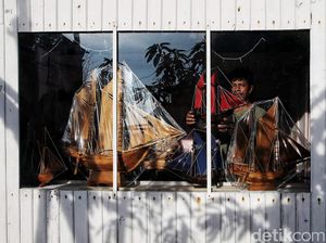 Miniatur Kapal Pinisi Tanah Beru yang Mendunia Miniatur Kapal Pinisi Tanah Beru yang Mendunia