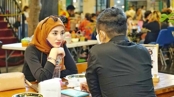 Novita Hardini, Istri Bupati Trenggalek yang Hobi Kulineran UMKM