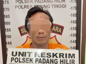 Curi Pagar Rumah Pensiunan Tentara, Pria di Tebing Tinggi Ditangkap Curi Pagar Rumah Pensiunan Tentara, Pria di Tebing Tinggi Ditangkap