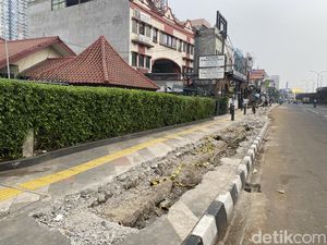 Pemkot Depok Jawab Kritik Pembongkaran Trotoar Margonda Usai Direvitalisasi Pemkot Depok Jawab Kritik Pembongkaran Trotoar Margonda Usai Direvitalisasi