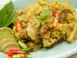 Resep Nasi Goreng Kari dan Terong, Aromatik dan Segar Rasanya