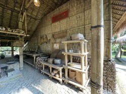 Arak Bali Official Merchandise G20 dari Sini, nih!