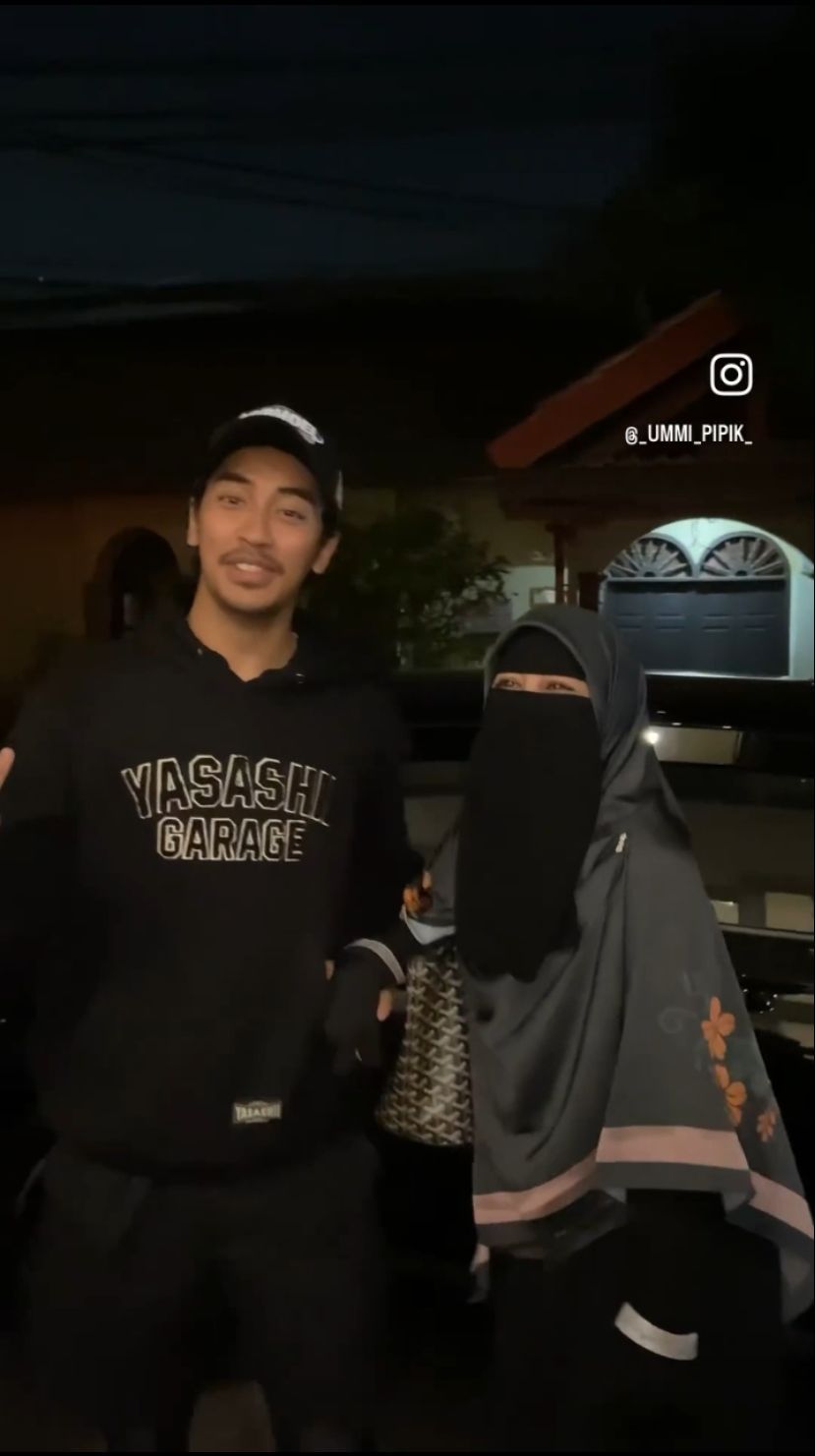 Umi Pipik dan Abidzar