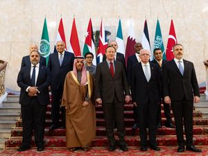 Menlu OKI Minta Prancis Ajak Negara Lain Tak Standar Ganda soal Gaza Menlu OKI Minta Prancis Ajak Negara Lain Tak Standar Ganda soal Gaza