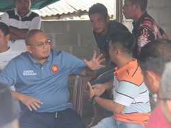 Andre Rosiade Hadirkan Listrik untuk Nelayan di Pesisir Selatan Sumbar