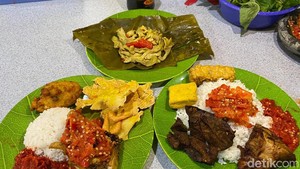 Makan Siang dengan Menu Sundaan Sedap dan Enak Ada di Sini!