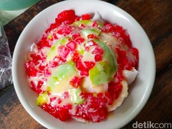 Manis dan Segar Es Sekoteng Legendaris di Subang