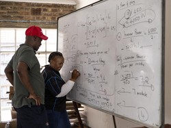 Studi: Pendidikan Bisa Memutus Rantai Kemiskinan, Bagaimana Caranya?