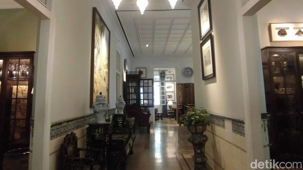 Nongkrong ala Putri Kerajaan di Istana Heritage Batik Keris Solo